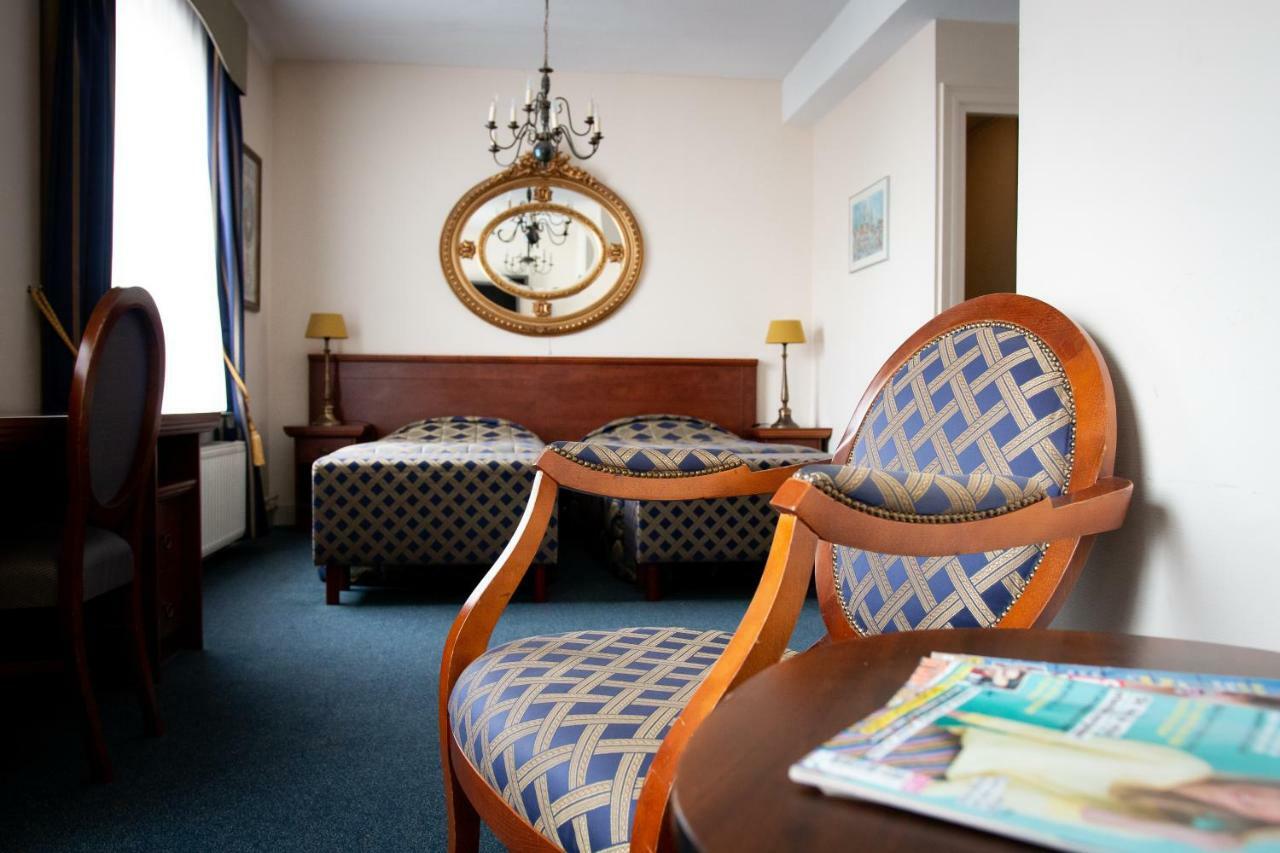 Villa-Hotel De Kroon Gennep エクステリア 写真